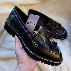 NWT Tessle Lug Sole Black Loafers, size 10
